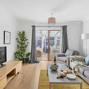 Holiday home Chandlers Walk Modern Comfy Family In, Exeter